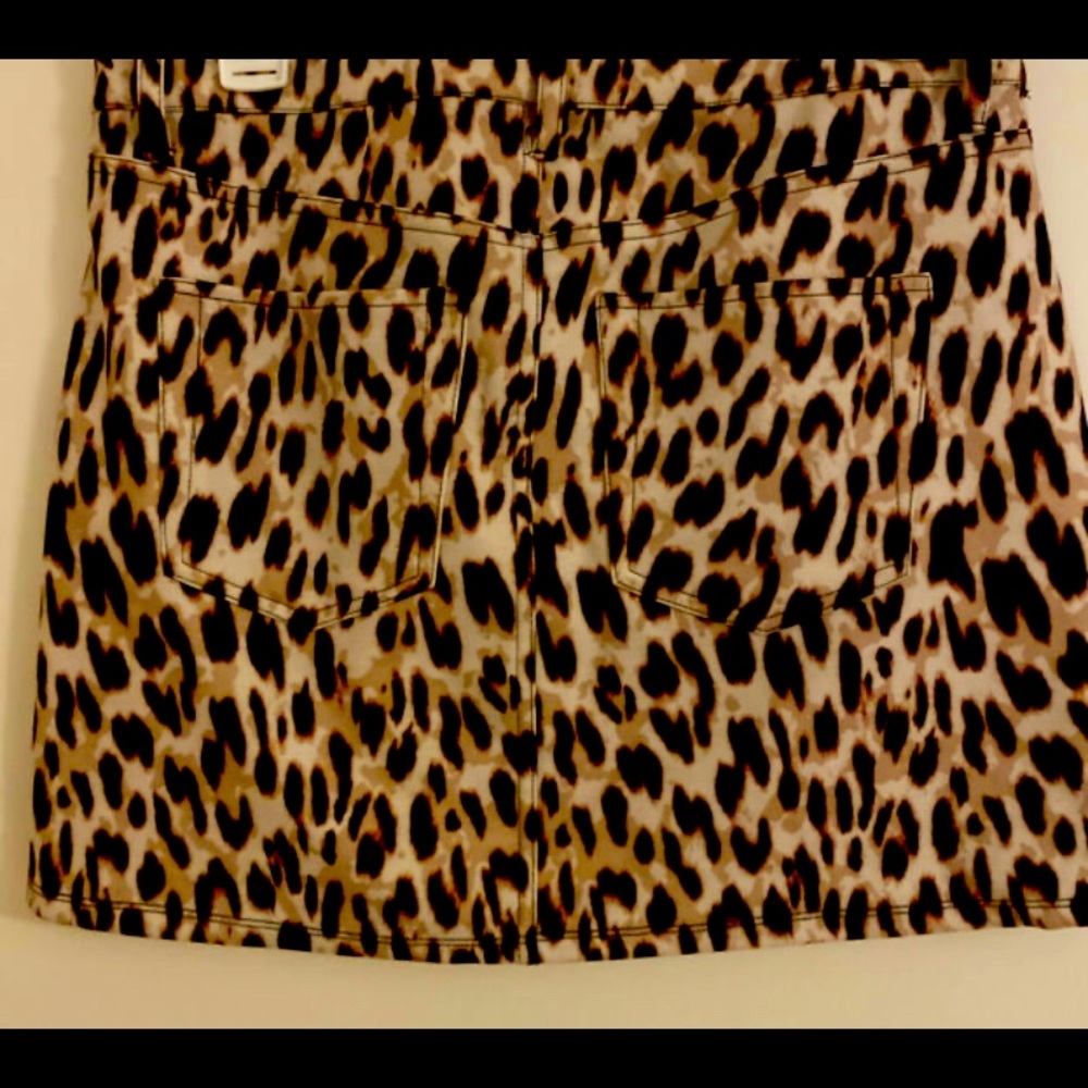 Pencil skirt ( Leopard Print )